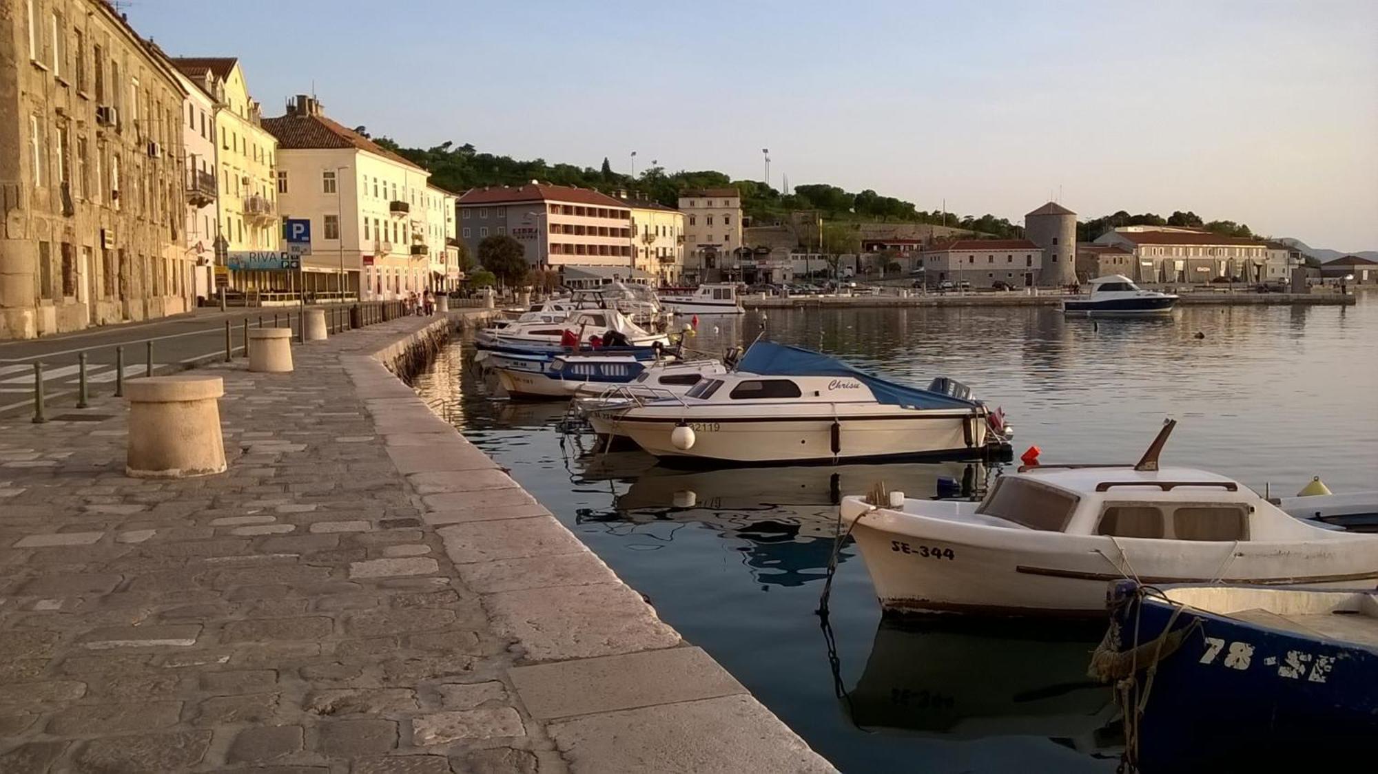 Guesthouse Ruza Senj  Rum bild